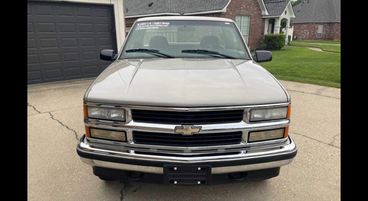 2nd Image of a 1998 CHEVROLET SILVERADO