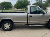 Image 2 of 11 of a 1998 CHEVROLET SILVERADO