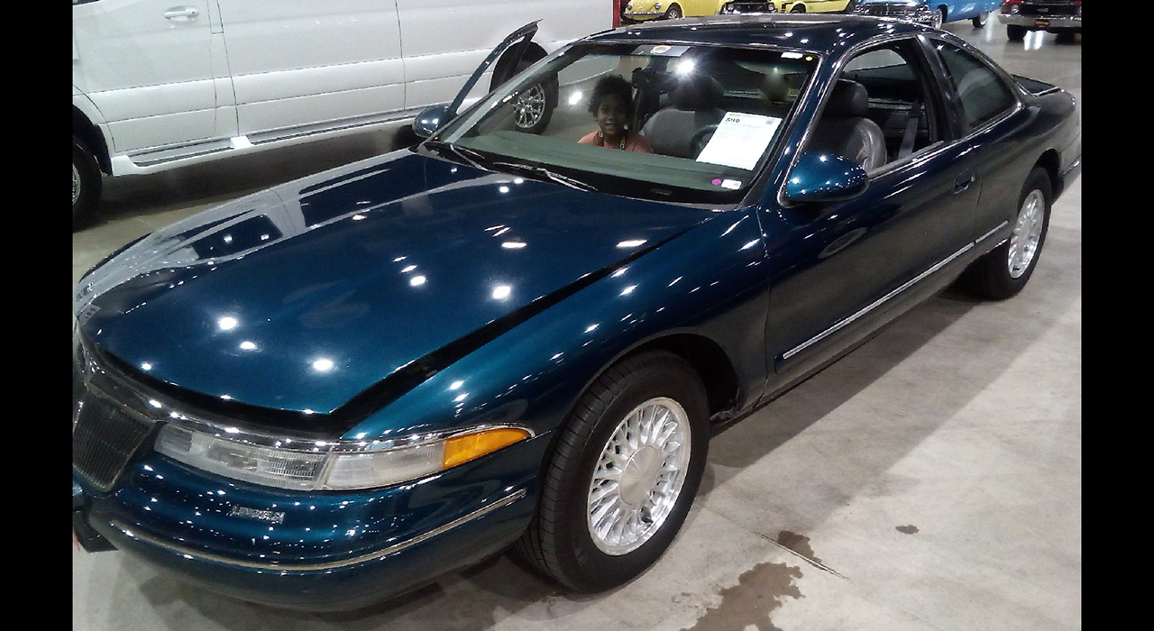11th Image of a 1993 LINCOLN MARK VIII