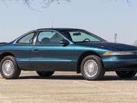 Image 2 of 22 of a 1993 LINCOLN MARK VIII
