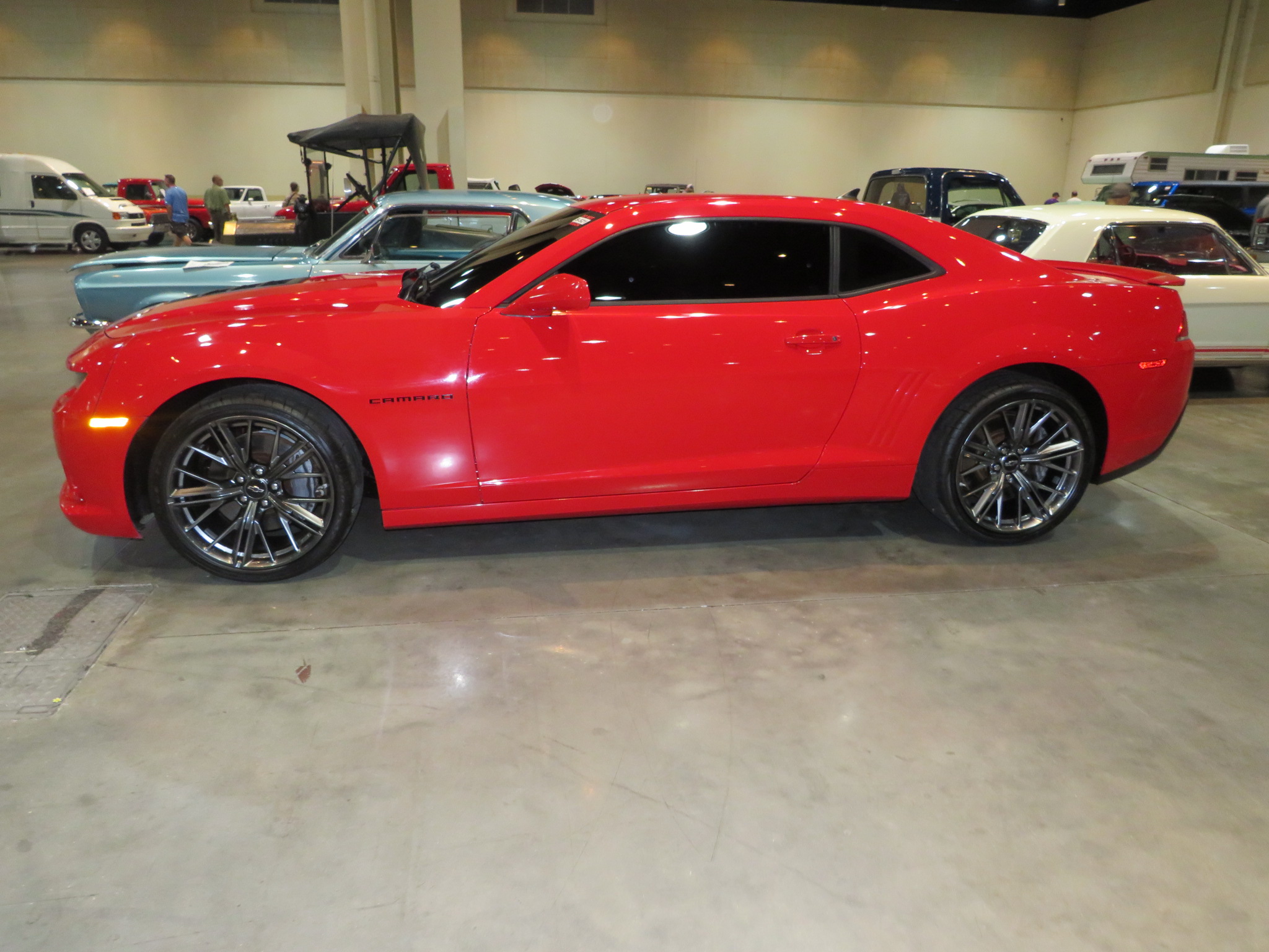 2nd Image of a 2015 CHEVROLET CAMARO SS