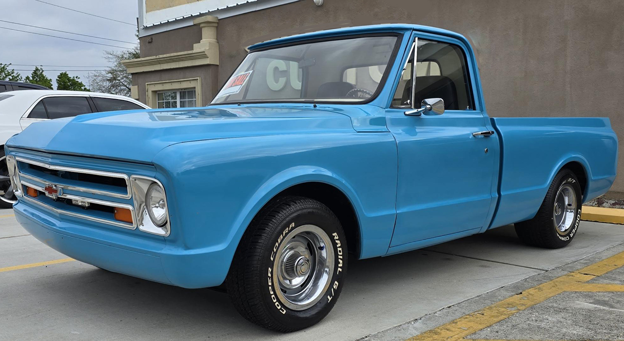 2nd Image of a 1967 GMC C10