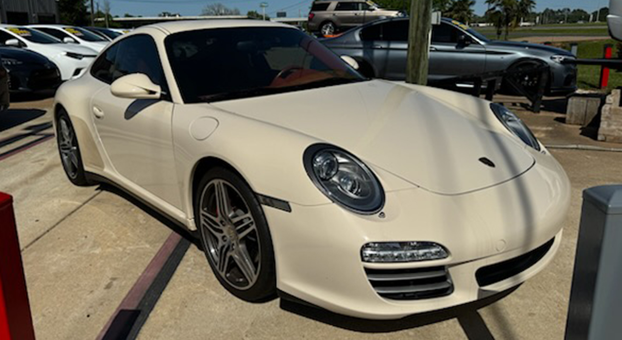 2nd Image of a 2009 PORSCHE 911 CARRERA S