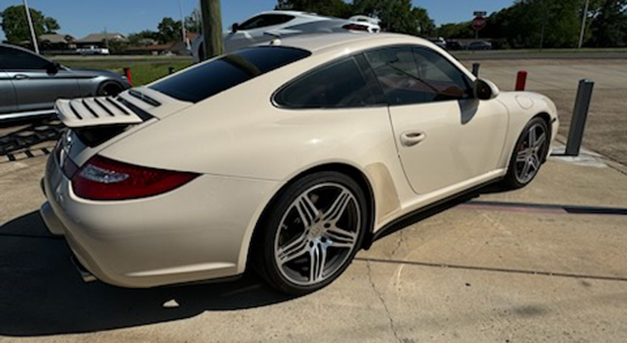 4th Image of a 2009 PORSCHE 911 CARRERA S