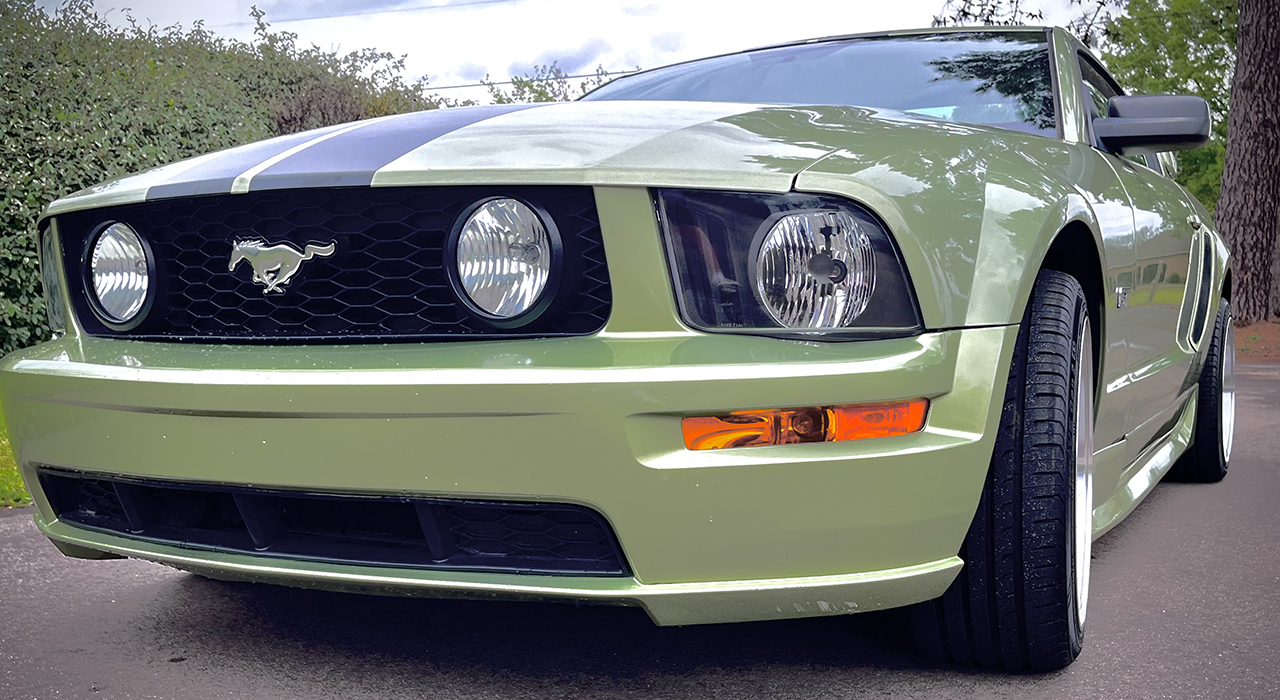 0th Image of a 2005 FORD MUSTANG GT