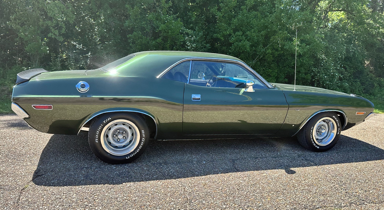 4th Image of a 1970 DODGE CHALLENGER