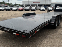 Image 8 of 17 of a 2019 GMC SIERRA 3500HD FLEET/BASE