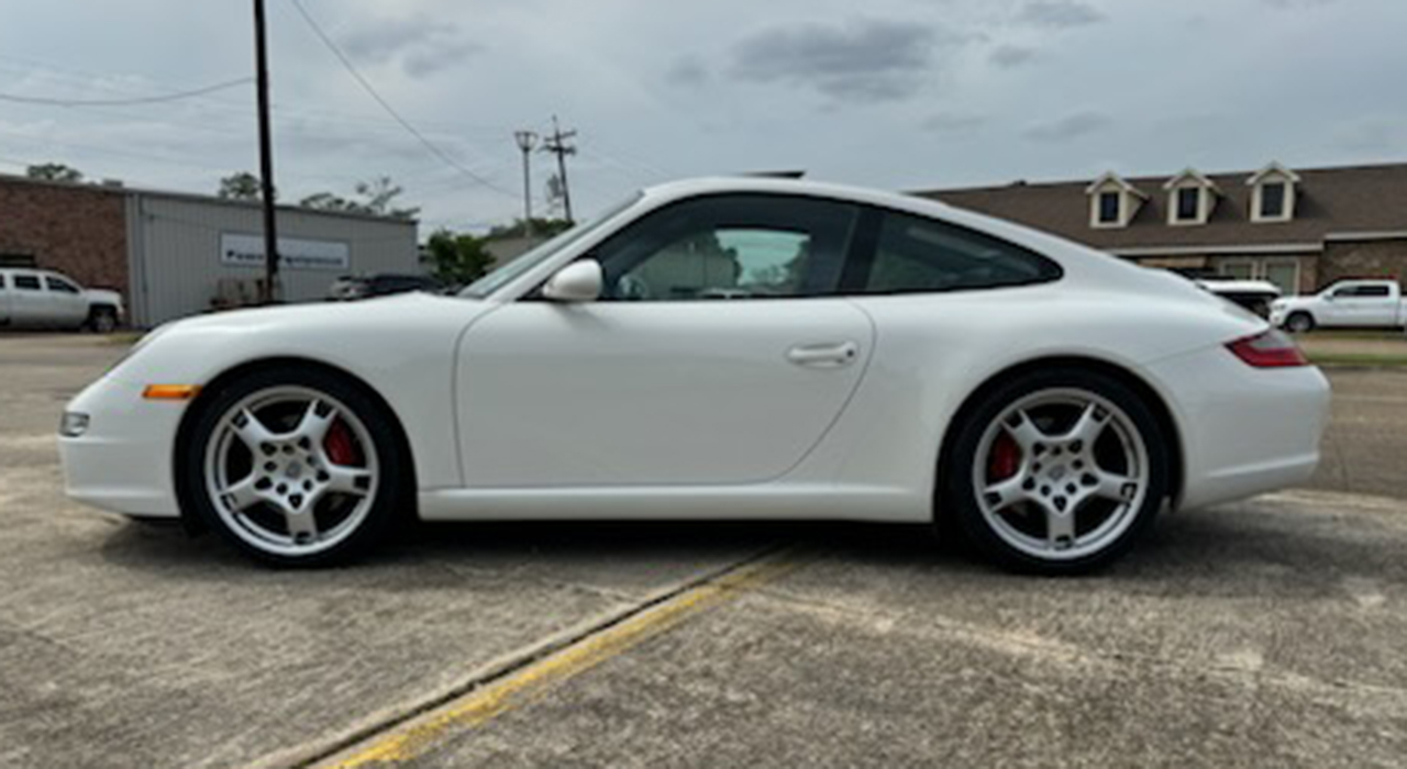 2nd Image of a 2007 PORSCHE 911 CARRERA S