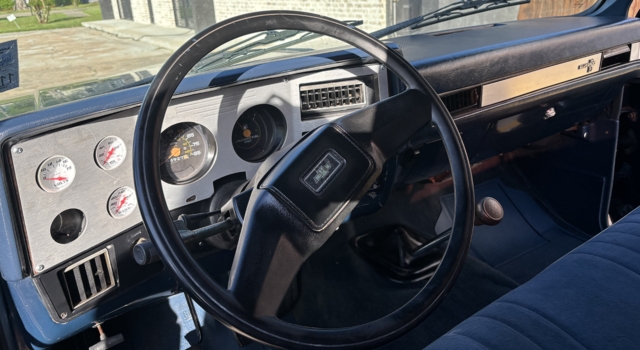 5th Image of a 1984 CHEVROLET C20