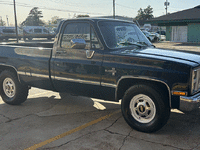 Image 2 of 8 of a 1984 CHEVROLET C20