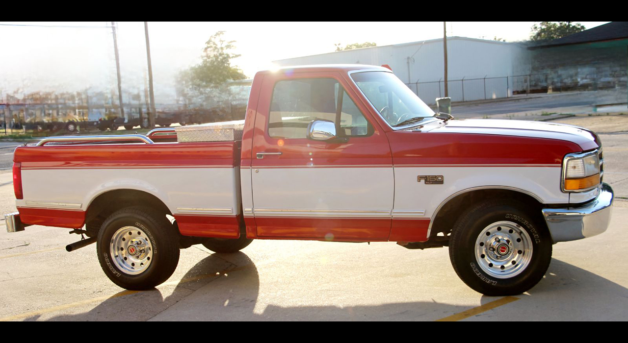 2nd Image of a 1995 FORD F-150