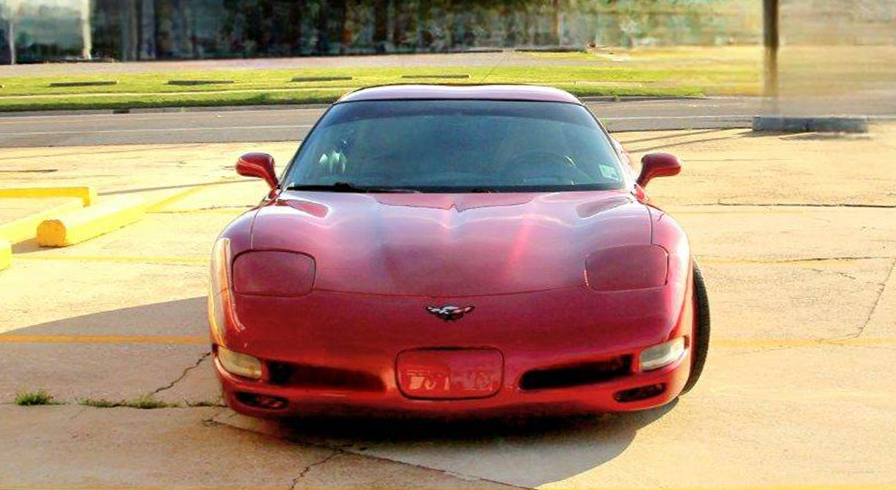 4th Image of a 2004 CHEVROLET CORVETTE