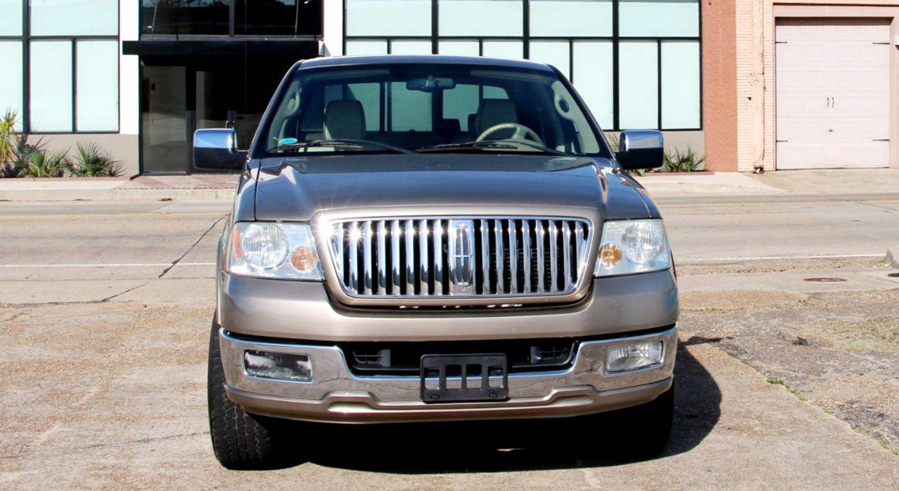 4th Image of a 2006 LINCOLN MARK LT