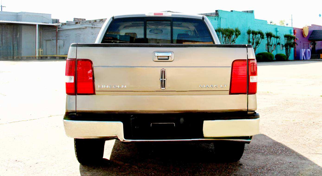 5th Image of a 2006 LINCOLN MARK LT
