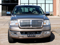 Image 5 of 10 of a 2006 LINCOLN MARK LT