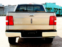 Image 6 of 10 of a 2006 LINCOLN MARK LT