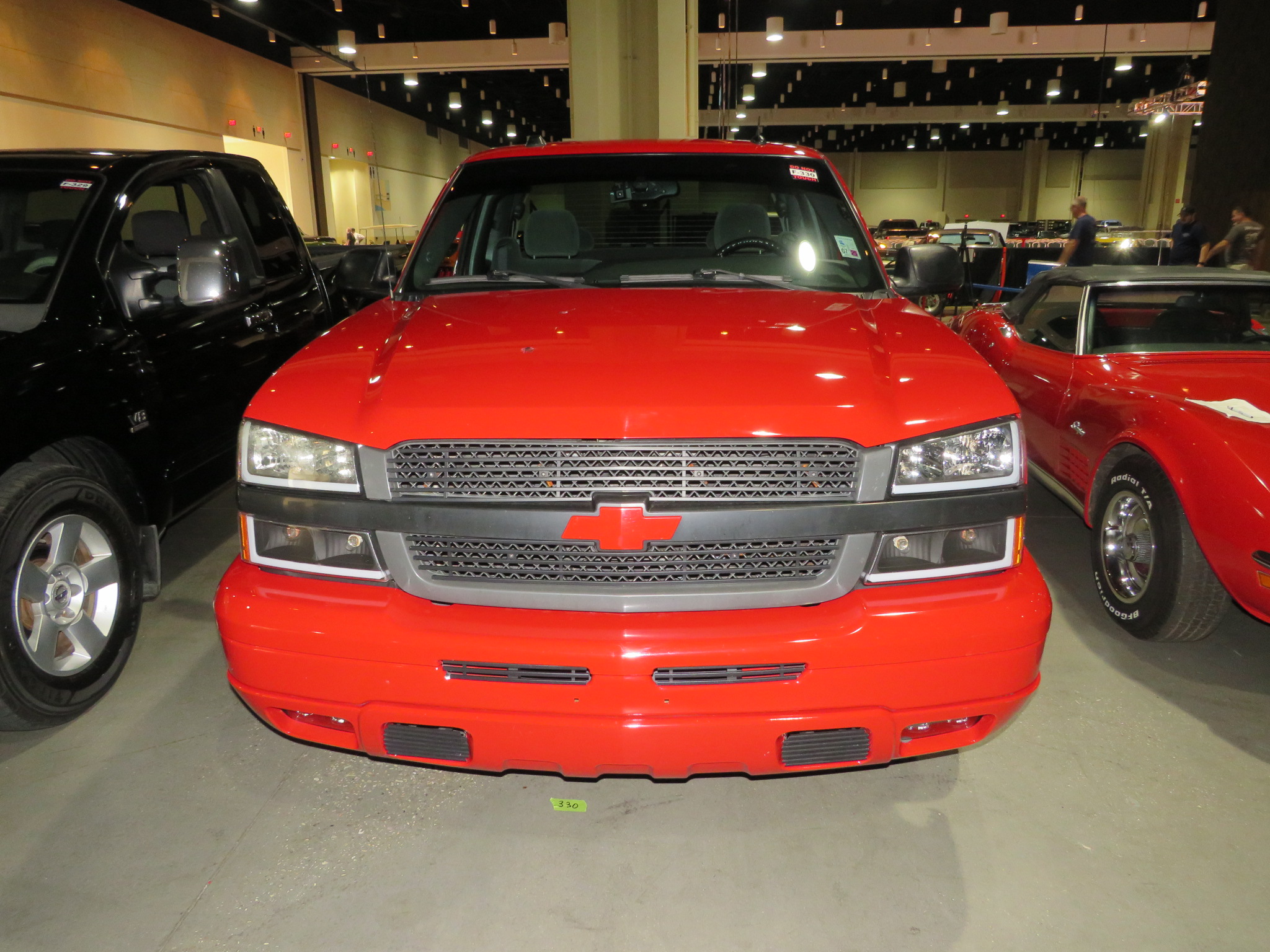 2nd Image of a 2004 CHEVROLET SILVERADO 1500