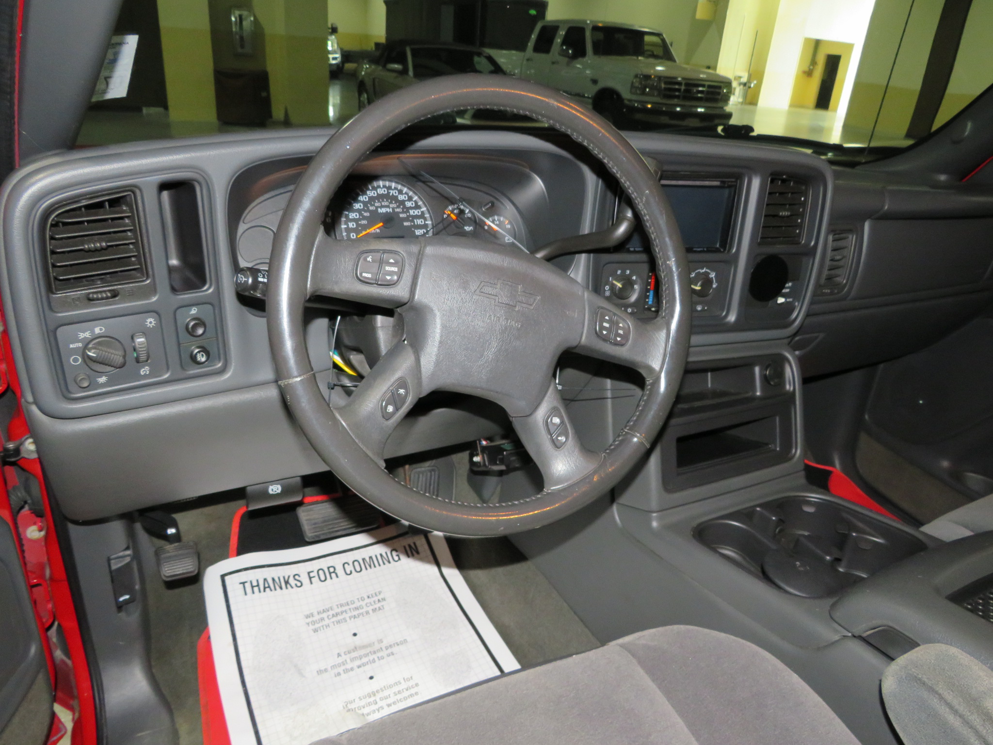 5th Image of a 2004 CHEVROLET SILVERADO 1500