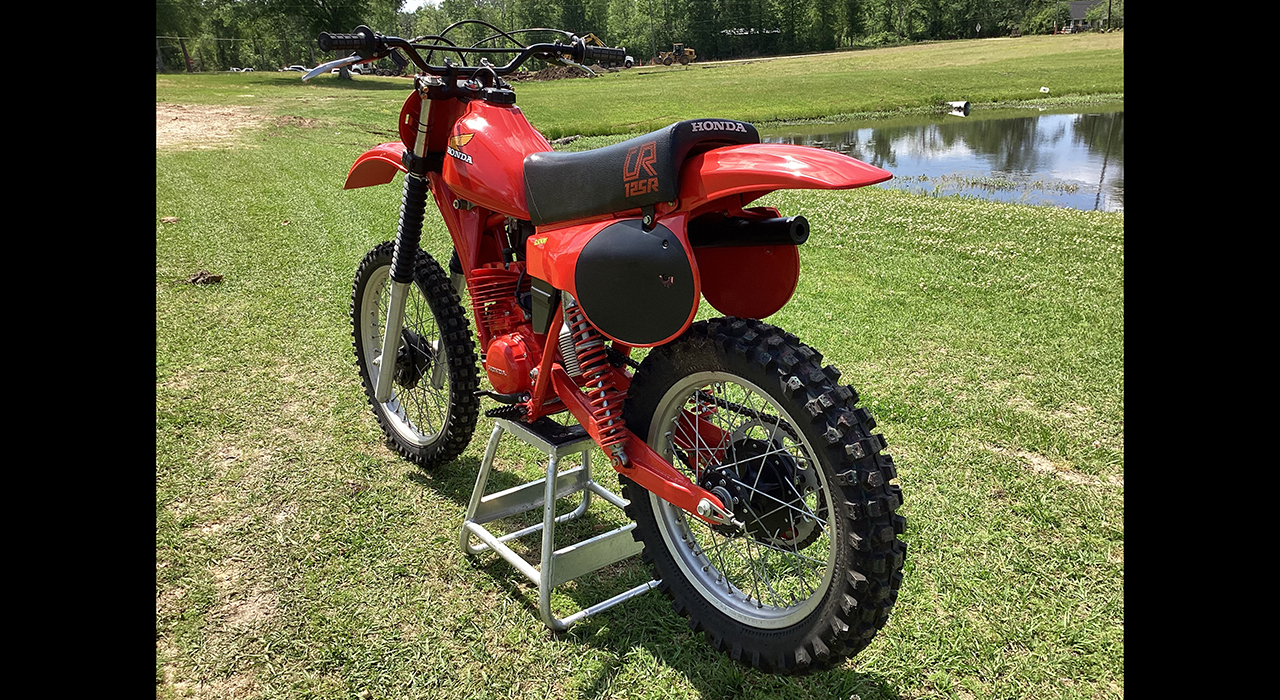 3rd Image of a 1980 HONDA CR125