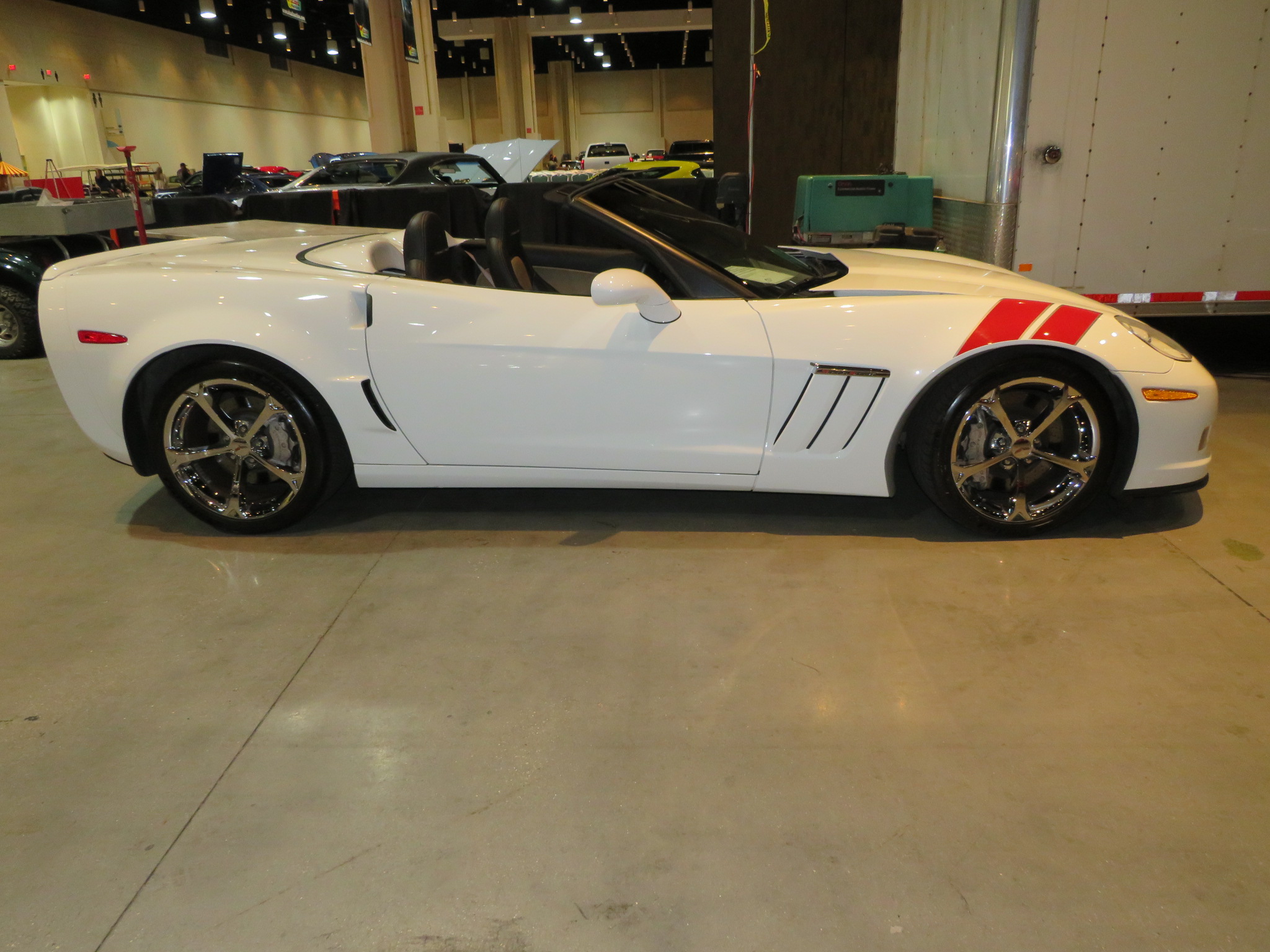 2nd Image of a 2010 CHEVROLET CORVETTE GRAND SPORT 3LT