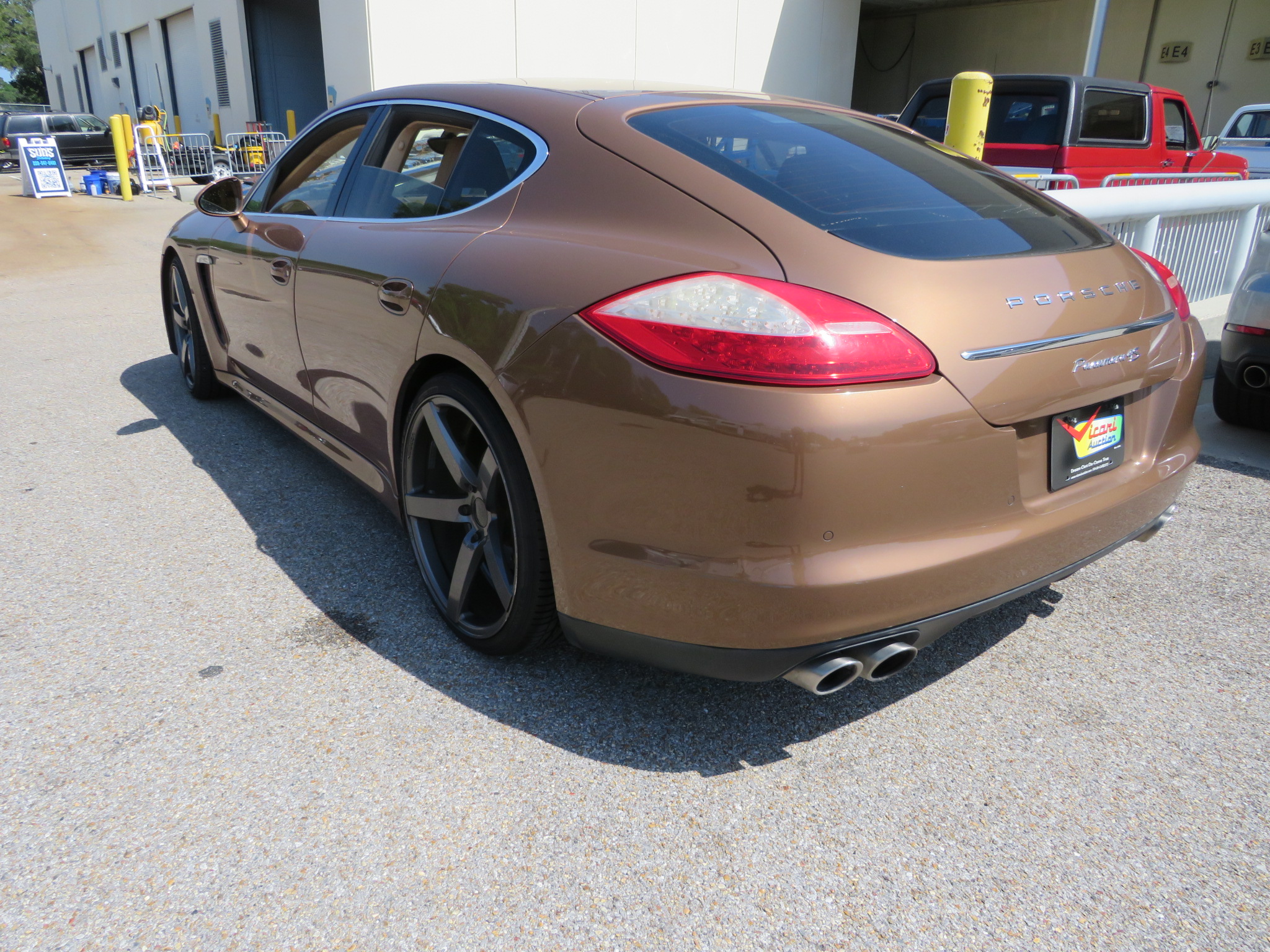 1st Image of a 2012 PORSCHE PANAMERA