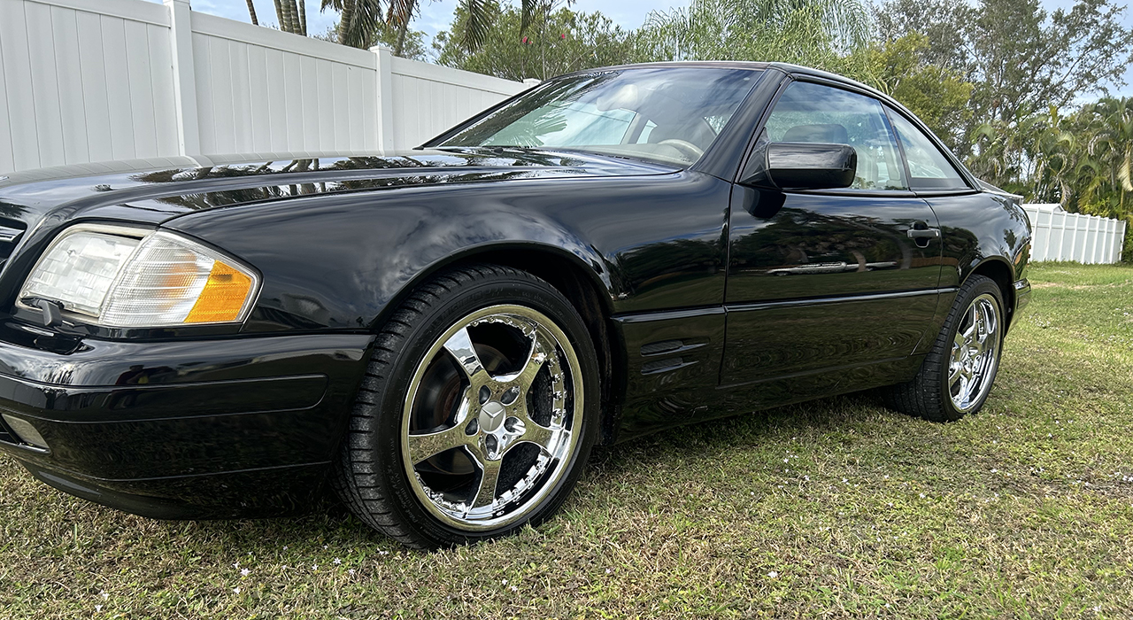 4th Image of a 1998 MERCEDES-BENZ SL-CLASS SL500