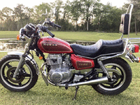 Image 3 of 5 of a 1981 HONDA CM400A