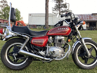 Image 4 of 5 of a 1981 HONDA CM400A
