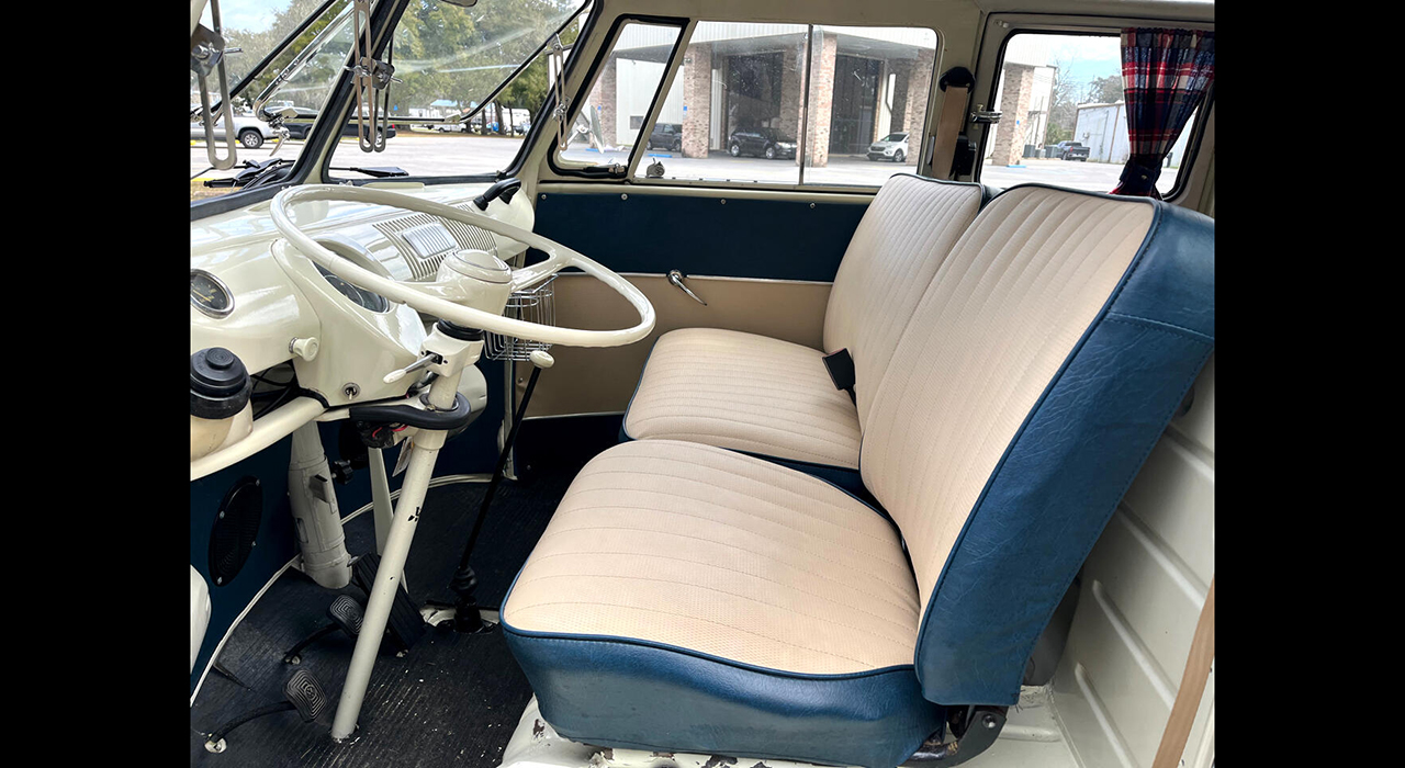 4th Image of a 1970 VOLKSWAGEN 23 WINDOW SAMBA