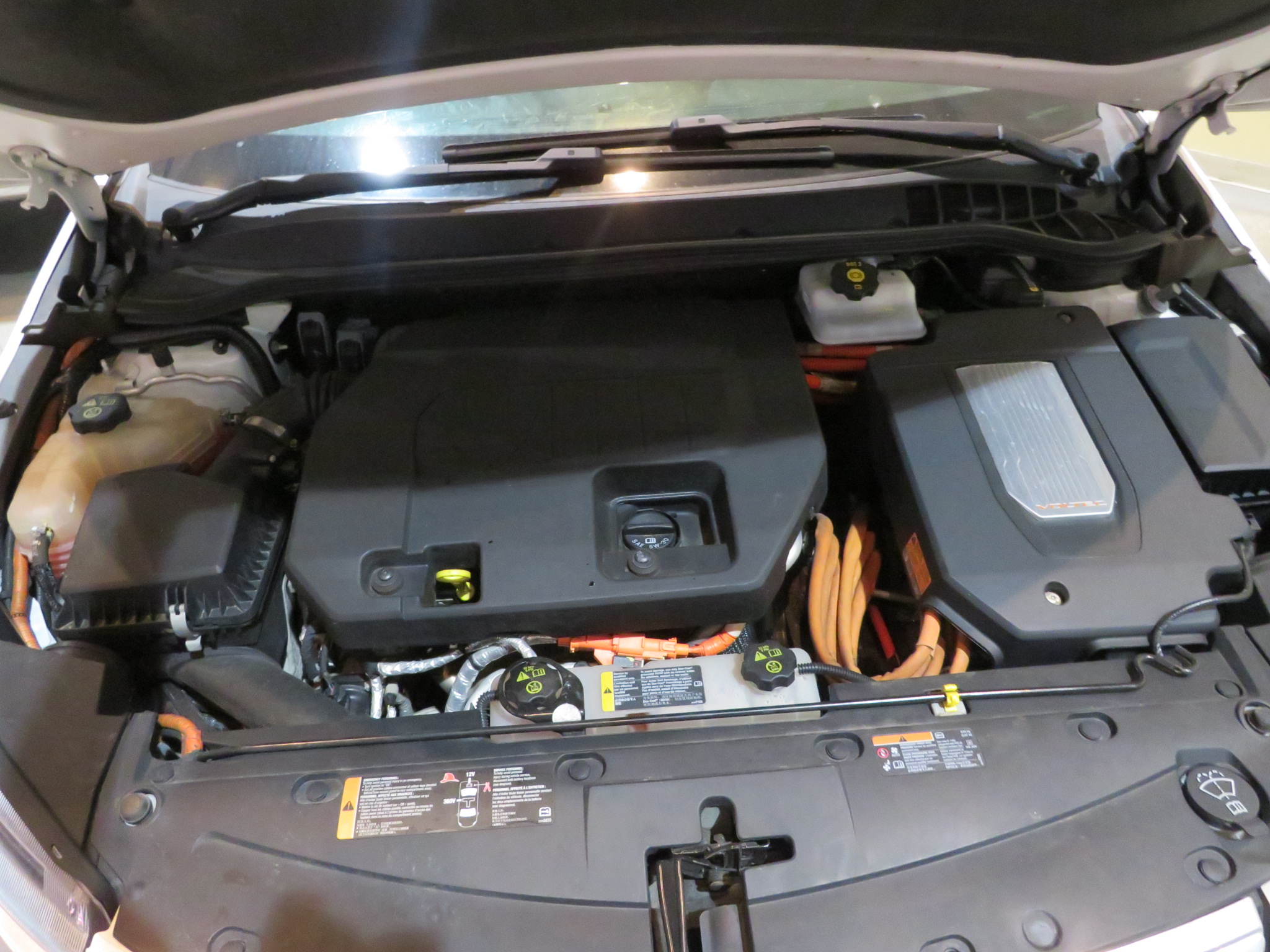 12th Image of a 2012 CHEVROLET VOLT PLUGIN HYBRID