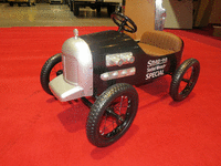 Image 2 of 4 of a N/A SNAP ON PEDAL CAR