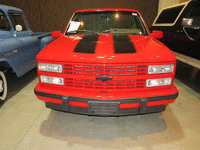 Image 3 of 12 of a 1990 CHEVROLET GMT 400