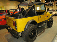 Image 11 of 13 of a 1976 JEEP CJ7