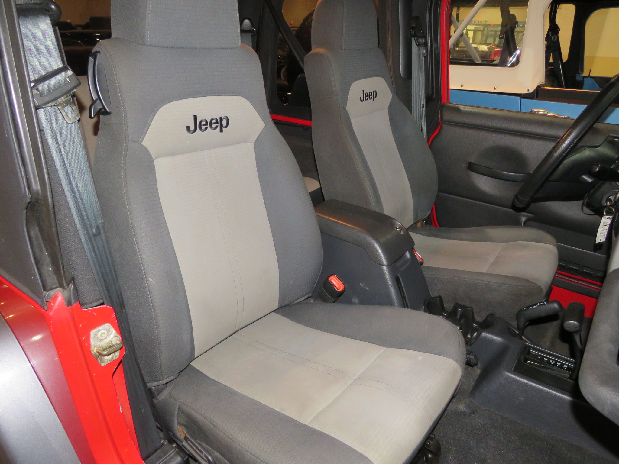 8th Image of a 2004 JEEP WRANGLER X
