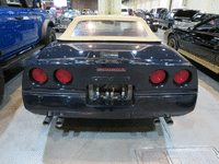 Image 4 of 11 of a 1988 CHEVROLET CORVETTE