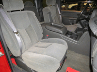 Image 10 of 14 of a 2004 CHEVROLET SILVERADO 1500