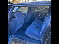 Image 9 of 11 of a 1993 CADILLAC FLEETWOOD
