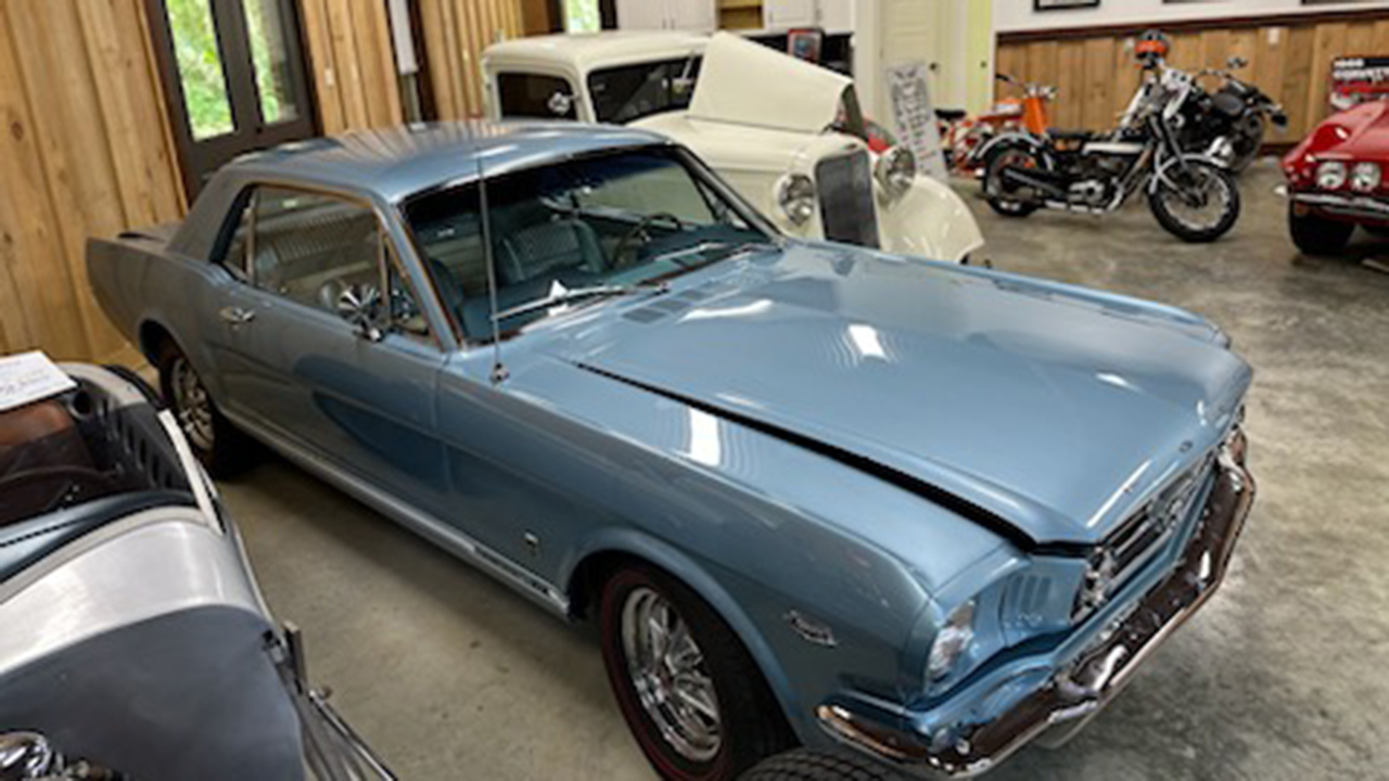 2nd Image of a 1965 FORD MUSTANG K CODE GT
