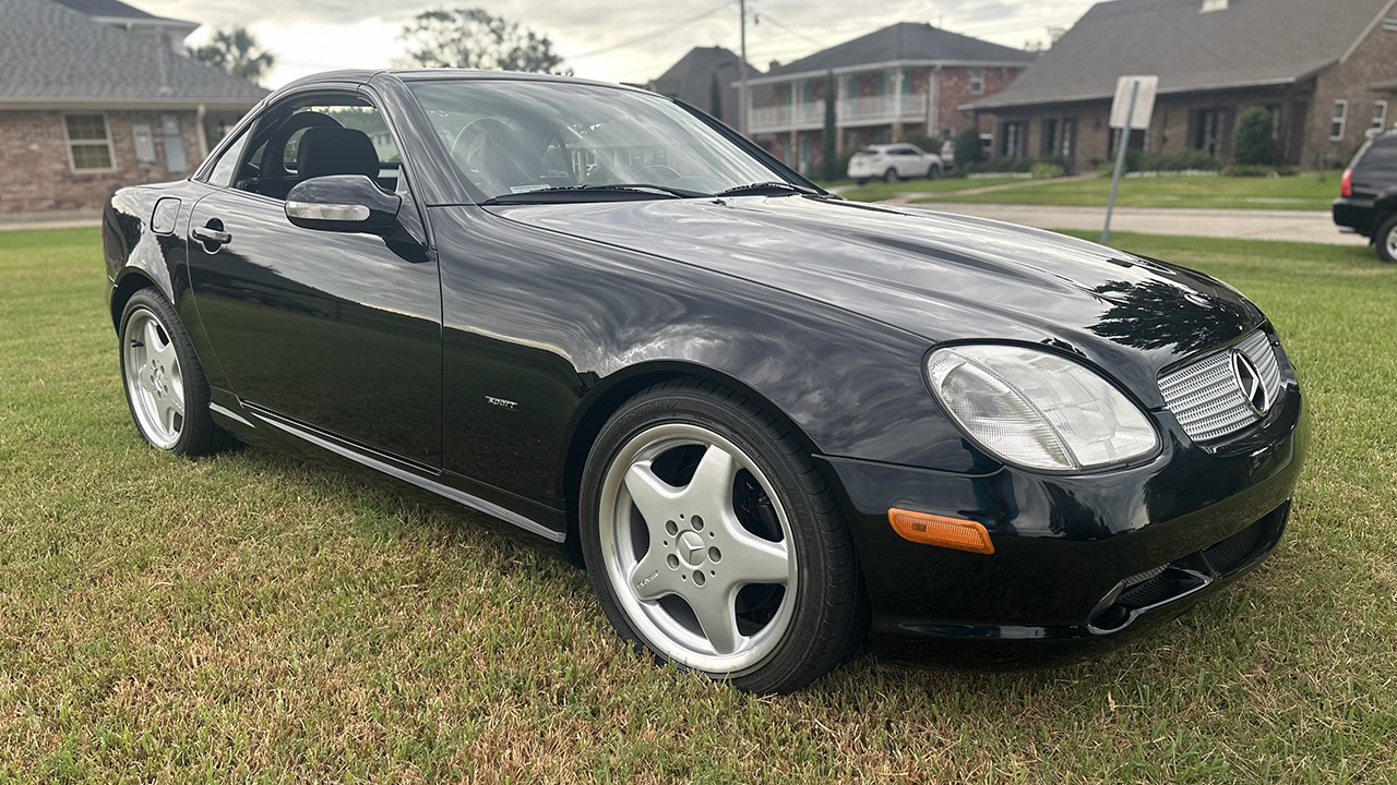 1st Image of a 2001 MERCEDES-BENZ SLK 320
