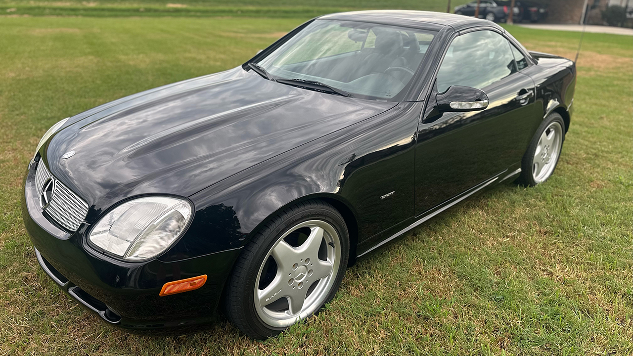 4th Image of a 2001 MERCEDES-BENZ SLK 320