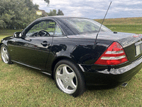 Image 3 of 24 of a 2001 MERCEDES-BENZ SLK 320