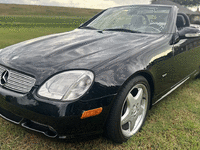 Image 7 of 24 of a 2001 MERCEDES-BENZ SLK 320