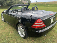 Image 9 of 24 of a 2001 MERCEDES-BENZ SLK 320