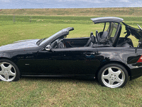 Image 13 of 24 of a 2001 MERCEDES-BENZ SLK 320