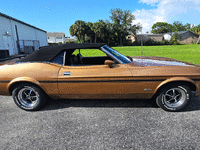 Image 9 of 24 of a 1971 FORD MUSTANG