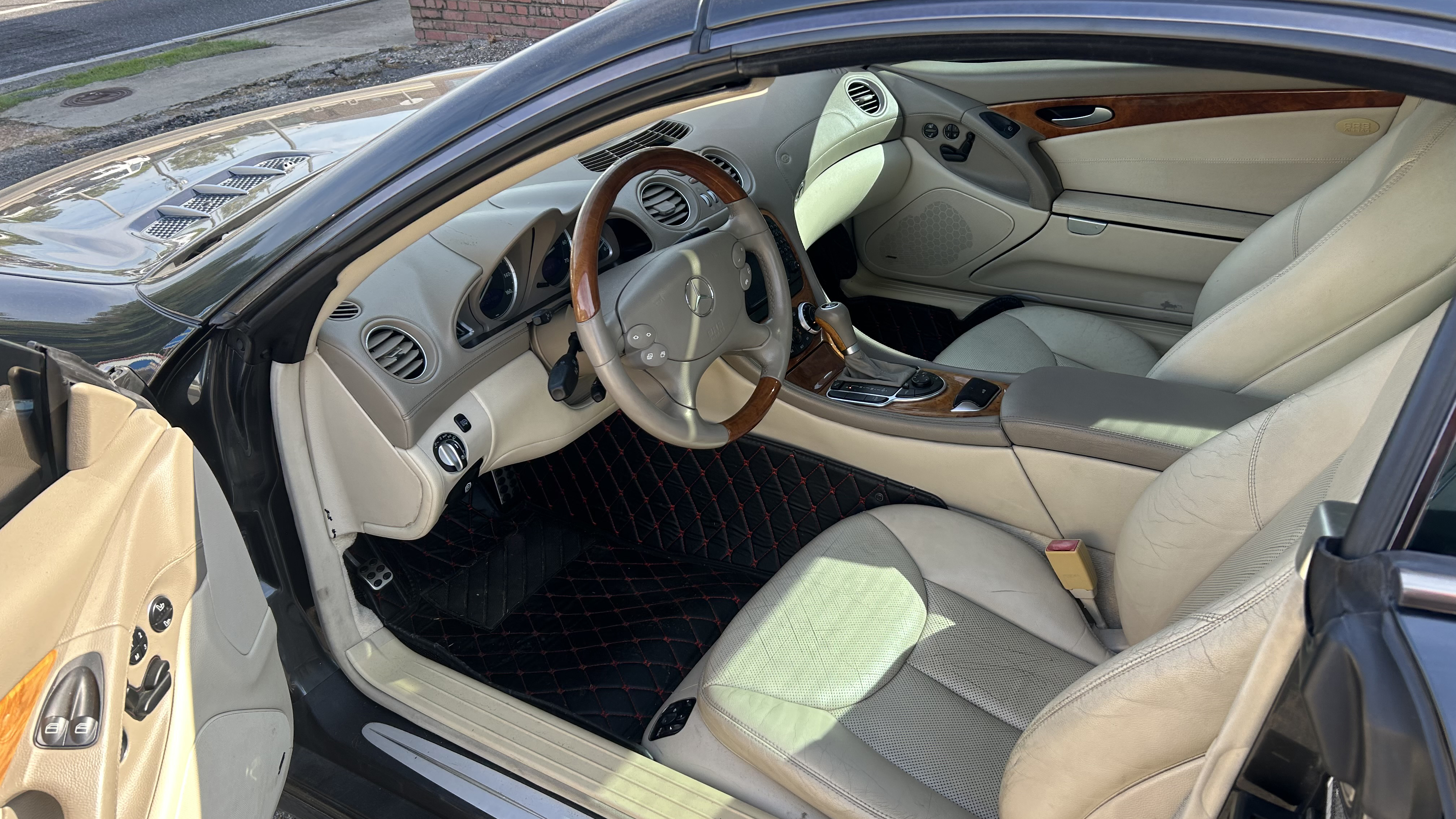 4th Image of a 2003 MERCEDES-BENZ SL500