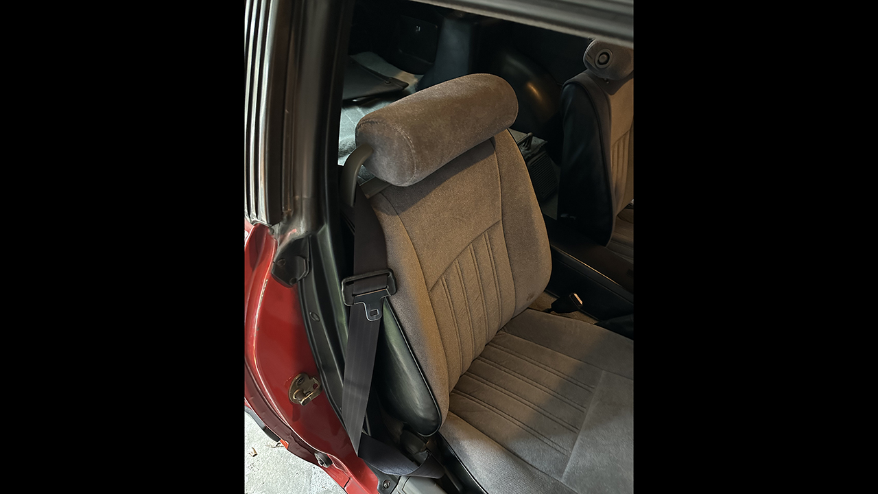 3rd Image of a 1983 DATSUN 280ZX