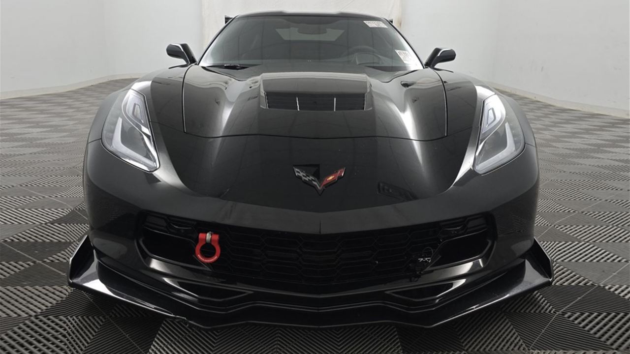 3rd Image of a 2019 CHEVROLET CORVETTE GRAND SPORT PREFERRED 2LT