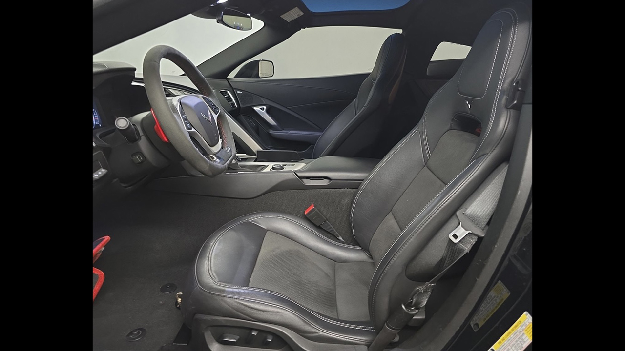 4th Image of a 2019 CHEVROLET CORVETTE GRAND SPORT PREFERRED 2LT