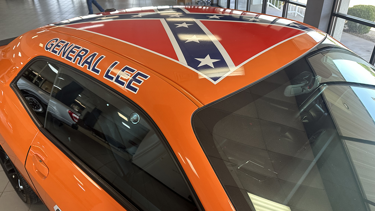 7th Image of a 2014 DODGE CHALLENGER R/T